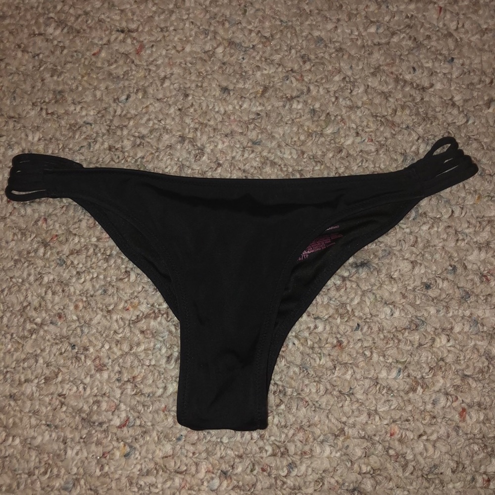 Victoria’s Secret thong bikini bottom